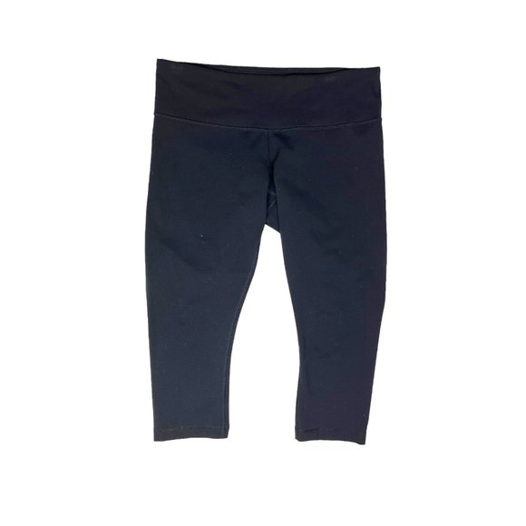 Lululemon Size 10 Black Cropped Athletic Leggings *Wear - Picture 2 of 6